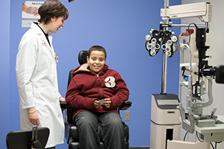 Ophthalmology_Peds_2011_03_052_316x210